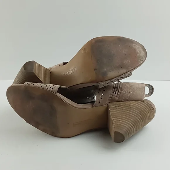 Vince Camuto Cutout Booties - Picture 6 of 8